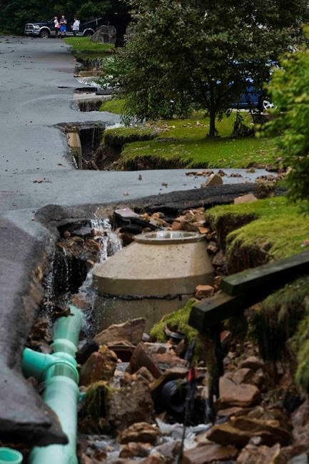 The Latest: More flooding possible Monday in West Virginia | iNFOnews.ca The Latest: More flooding possible Monday in West Virginia | iNFOnews.ca