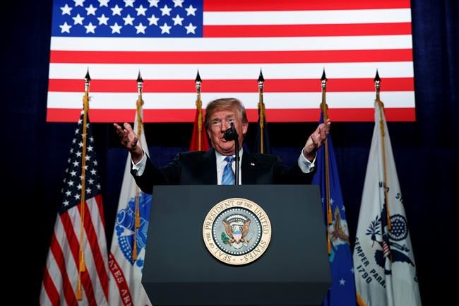 The Latest: Trump narrows high court pick to 4 - or 3 or 2 | iNFOnews.ca CP758478550