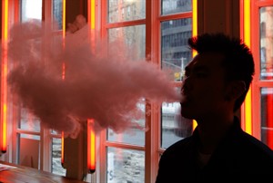 HEALTHBEAT: Many unanswered questions about e-cigarettes, including use with tobacco products | iNFOnews.ca CP32074962