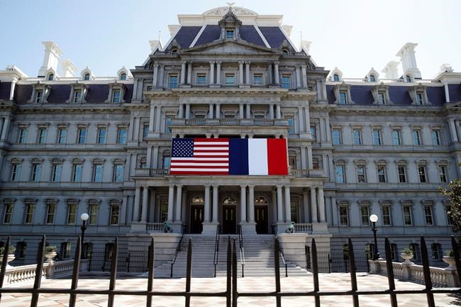 Vive le France: Trump hosts glitzy White House state dinner | iNFOnews.ca Vive le France: Trump hosts glitzy White House state dinner | iNFOnews.ca