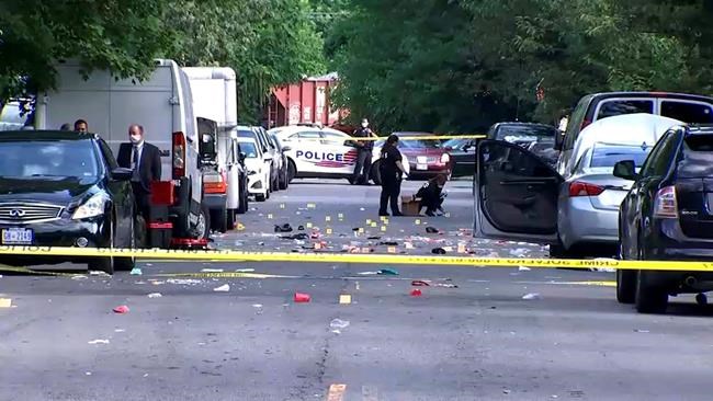 DC shooting leaves 1 dead, some 20 injured | iNFOnews.ca DC shooting leaves 1 dead, some 20 injured | iNFOnews.ca