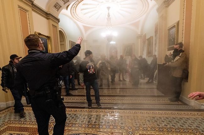 Oath Keeper is 1st suspect to plead guilty in Capitol riot | iNFOnews.ca