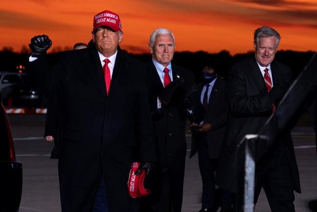 Trump chief of staff Meadows diagnosed with COVID-19 | iNFOnews.ca