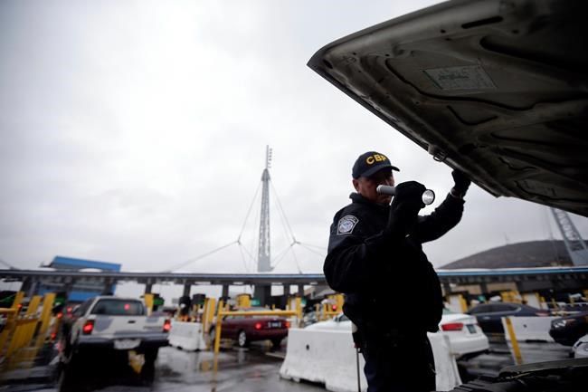 Lawsuit seeks data over searches of electronics at US border | iNFOnews.ca