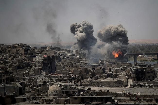 US moves to help locate unexploded bombs in Mosul | iNFOnews.ca