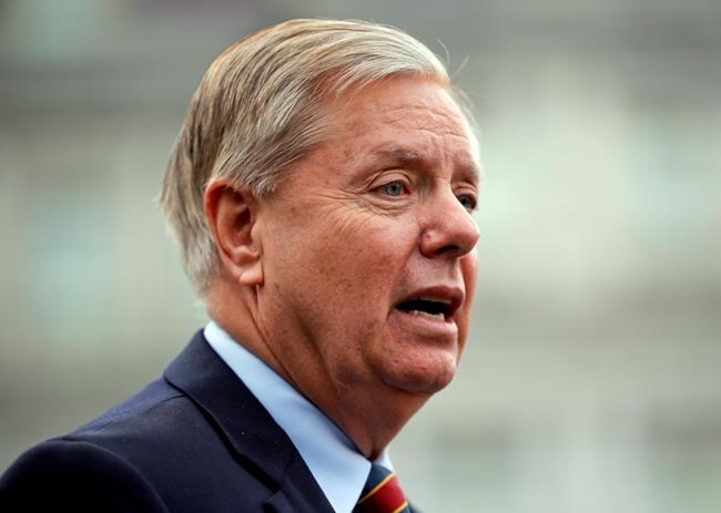 Senators renew attempt to protect special counsel Mueller | iNFOnews.ca