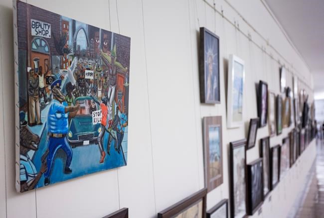 Lawmaker removes Capitol Hill art with pig in police uniform | iNFOnews.ca CP990731384