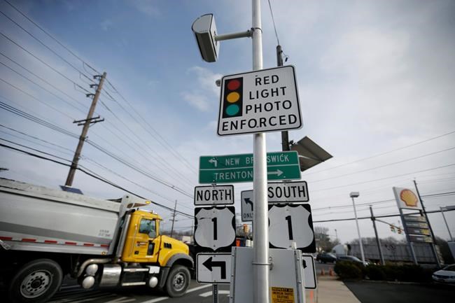 Turning off red-light cameras can be deadly | iNFOnews.ca Turning off red-light cameras can be deadly | iNFOnews.ca