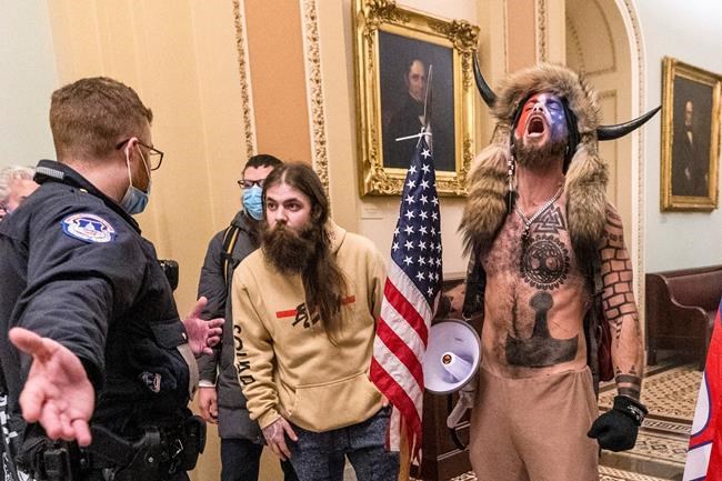 Man who wore horns in US Capitol riot moved to Virginia jail | iNFOnews.ca CP371813700