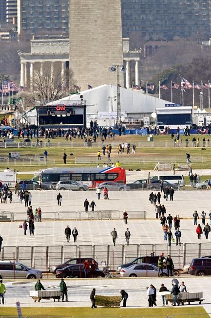 FACT CHECK: Trump overstates crowd size at inaugural | iNFOnews.ca