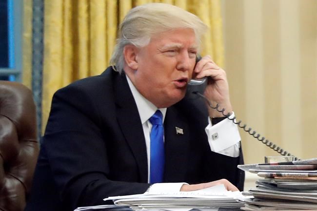 Trump's cellphone use worries security experts | iNFOnews.ca CP23032