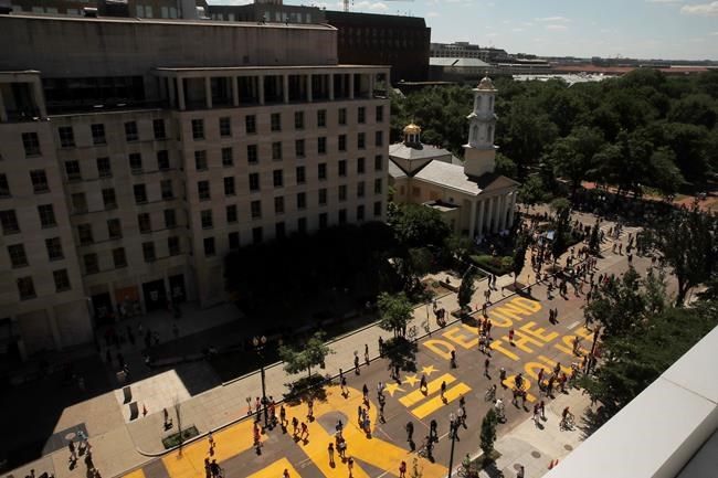 Key Democrats spurn push to defund police amid Trump attacks | iNFOnews.ca