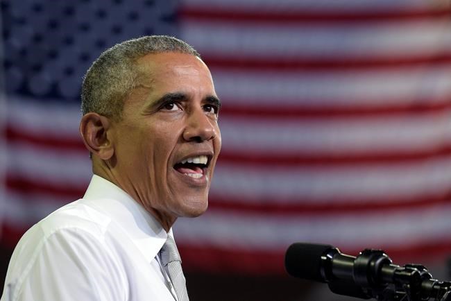 Obama caught in middle of unseemly spat over Clinton emails | iNFOnews.ca