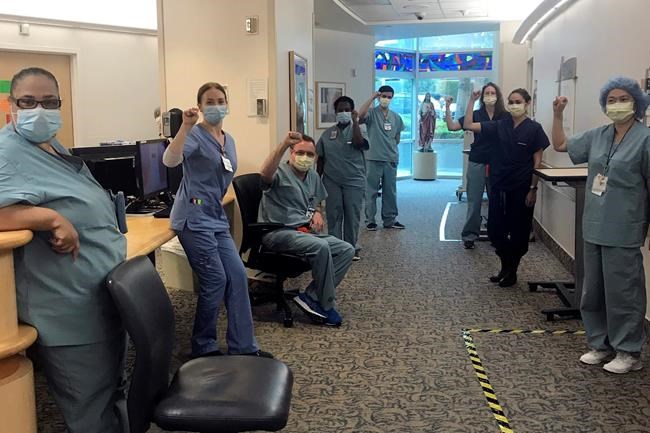 Hospital reinstates suspended nurses who demanded masks | iNFOnews.ca