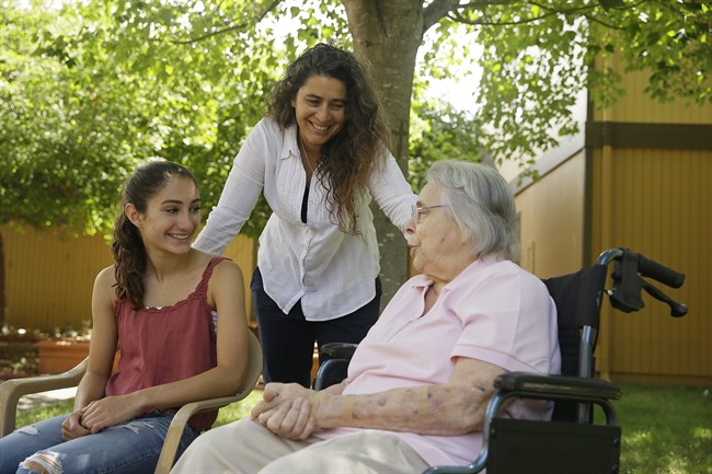 HEALTHBEAT: Poll finds generation caught between kids and aging parents worried about own care | iNFOnews.ca CP33775483