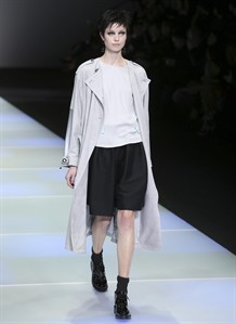 Emporio Armani signature pieces for women: Felt hat, Plexiglas tie, wide-legged trousers | iNFOnews.ca