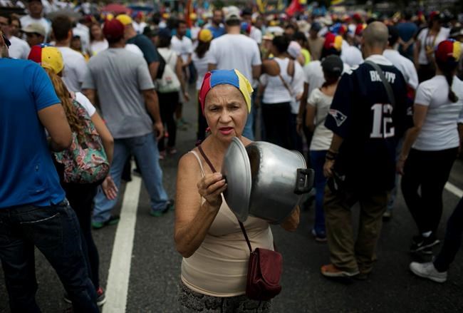 Mass protest in Venezuela demanding end of 'dictatorship' | iNFOnews.ca Mass protest in Venezuela demanding end of 'dictatorship' | iNFOnews.ca