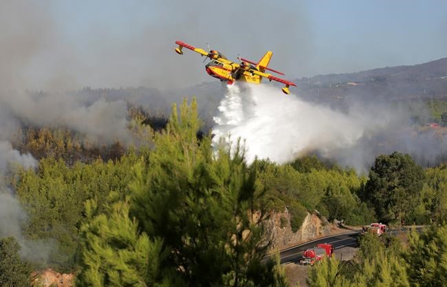 700 firefighters in Portugal battle wildfire west of Lisbon | iNFOnews.ca 700 firefighters in Portugal battle wildfire west of Lisbon | iNFOnews.ca