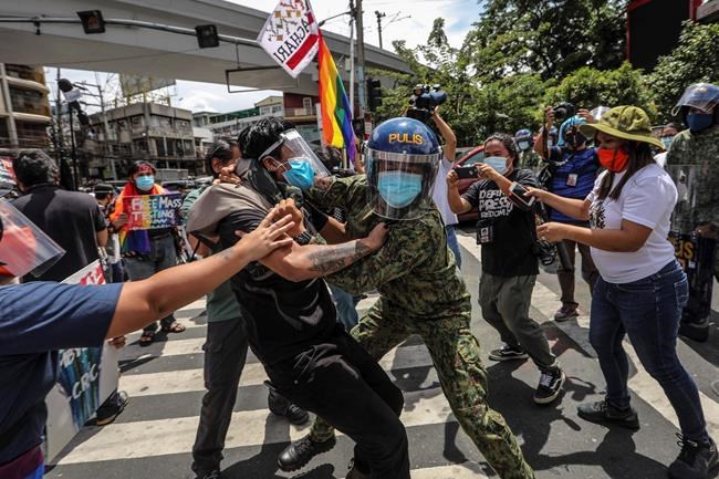 Manila police arrest 20 Pride protesters seeking virus aid | iNFOnews.ca
