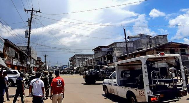 14 killed, 75 wounded in bomb attacks in south Philippines | iNFOnews.ca