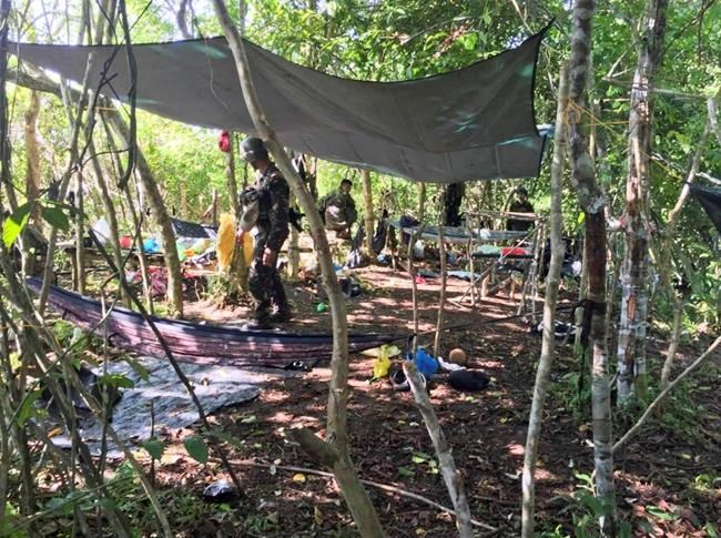 Dutch hostage held by Filipino militants killed in gunbattle | iNFOnews.ca