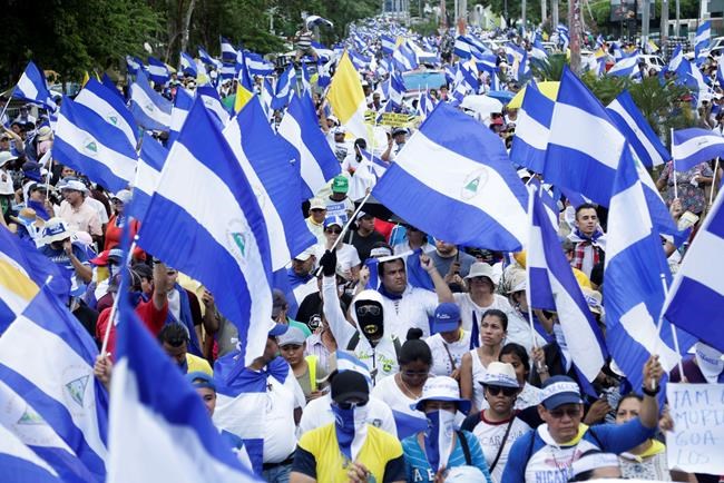 Competing marches peaceful in Nicaraguan capital | iNFOnews.ca