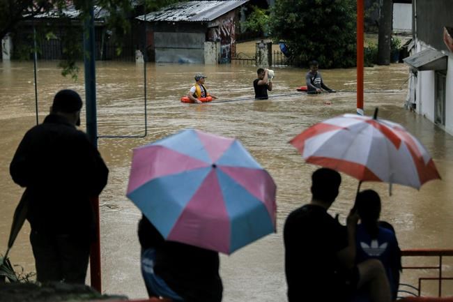 Typhoon-ravaged northeast Philippines pummeled by new storm | iNFOnews.ca CP784713368