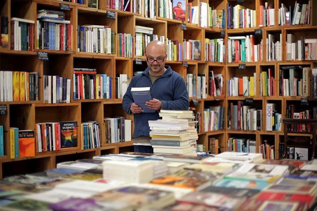 Euro dodges new crisis with Macron win, but needs fixes | iNFOnews.ca