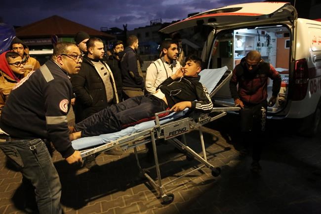 Health officials: Israeli fire wounds 33 Gaza protesters | iNFOnews.ca
