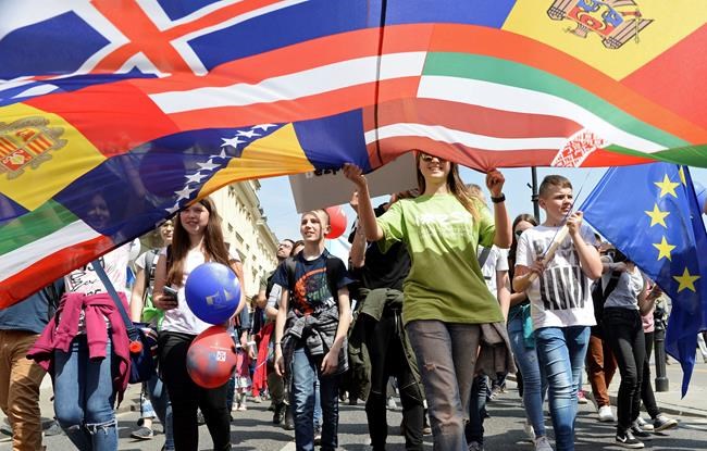 Poles protest their populist govt with large rally in Warsaw | iNFOnews.ca