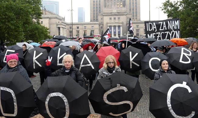 Polish women's groups decry police raid on their offices | iNFOnews.ca