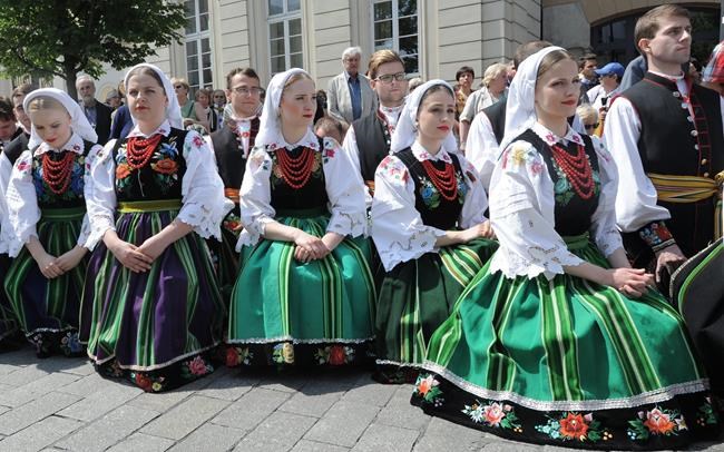 Polish Church leader appeals for end to political conflict | iNFOnews.ca Polish Church leader appeals for end to political conflict | iNFOnews.ca