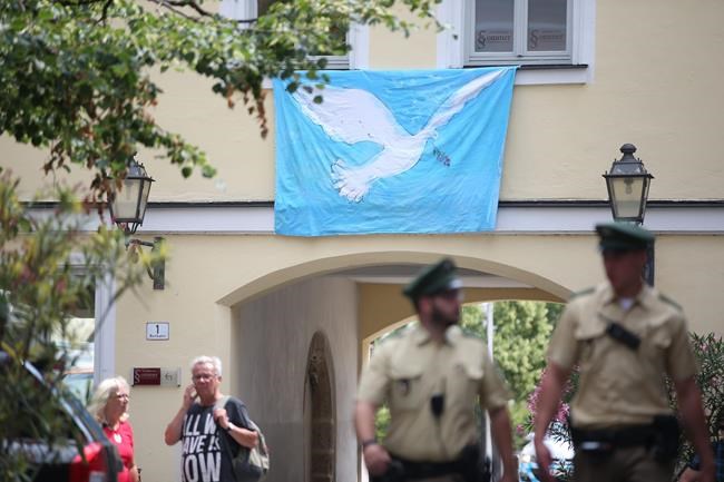 German officials vow more checking of migrants after attacks | iNFOnews.ca German officials vow more checking of migrants after attacks | iNFOnews.ca