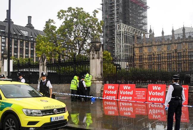 The Latest: French minister: No-deal Brexit most likely | iNFOnews.ca CP1098830553