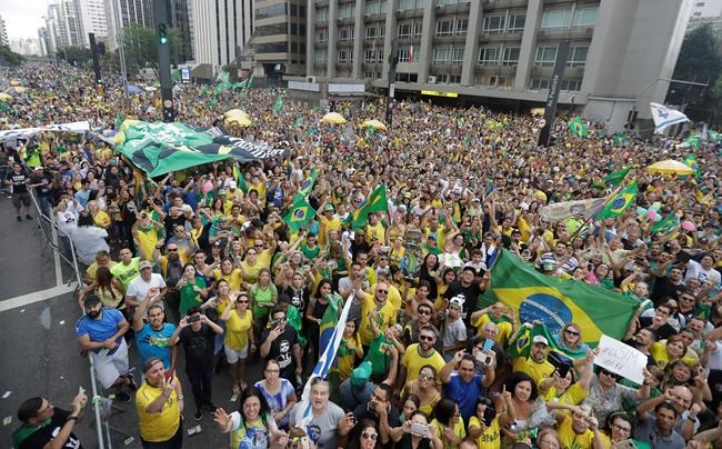 Thousands gather in support of Brazil's far-right candidate | iNFOnews.ca Thousands gather in support of Brazil's far-right candidate | iNFOnews.ca