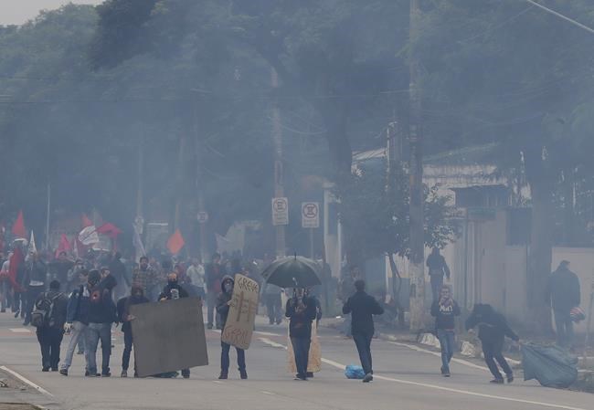 Strike halts much of Brazil to protest labour, pension laws | iNFOnews.ca Strike halts much of Brazil to protest labour, pension laws | iNFOnews.ca