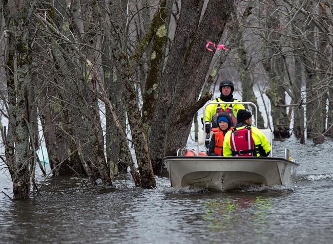 Officials say New Brunswick floodwaters will slowly recede over next five days | iNFOnews.ca