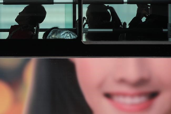 China slump squeezes workers, hammers consumer spending | iNFOnews.ca China slump squeezes workers, hammers consumer spending | iNFOnews.ca