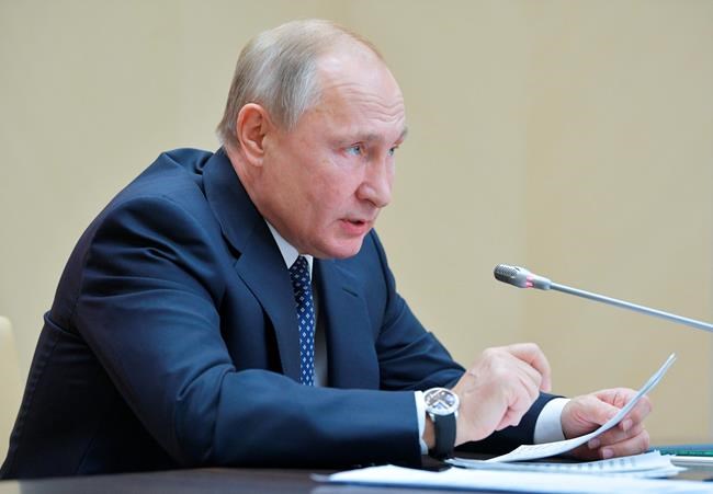 Putin awards widows of experts who died in rocket explosion | iNFOnews.ca Putin awards widows of experts who died in rocket explosion | iNFOnews.ca