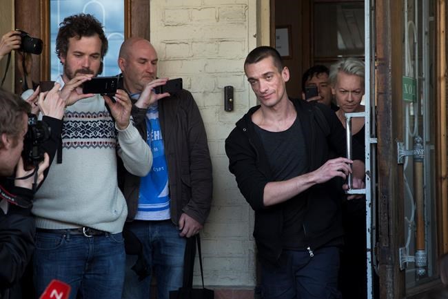 Russian courts convicts, releases dissident artist | iNFOnews.ca