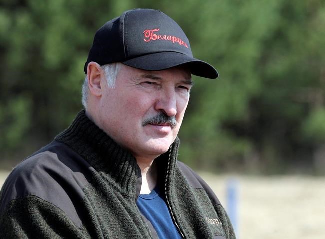 Belarus president dismisses government | iNFOnews.ca
