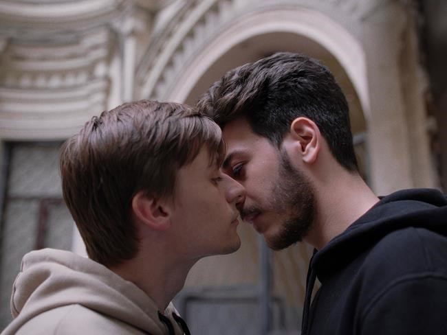 Queer online series meets eager Russian LGBTQ audience | iNFOnews.ca