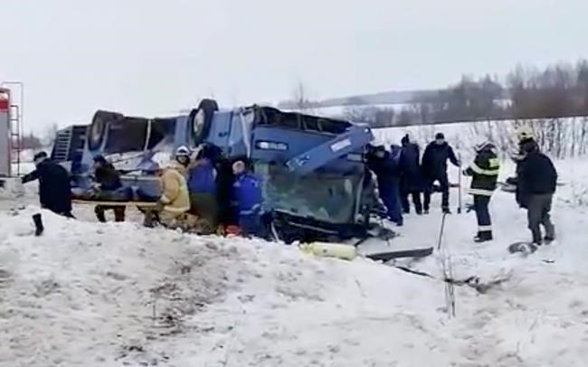 Bus crash south of Moscow kills 7, injures 32 others | iNFOnews.ca Bus crash south of Moscow kills 7, injures 32 others | iNFOnews.ca