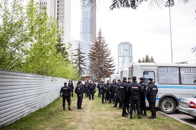 Putin calls for compromise over Orthodox cathedral standoff | iNFOnews.ca Putin calls for compromise over Orthodox cathedral standoff | iNFOnews.ca