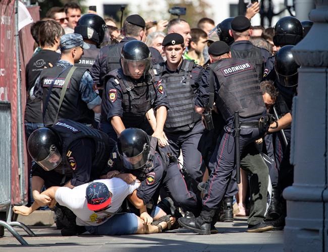 Moscow authorities vow tough action against any new protest | iNFOnews.ca