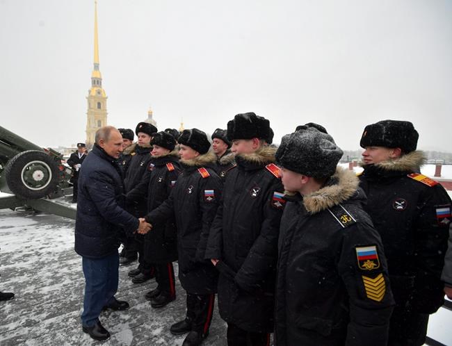 Putin gets to fire cannon at Russian Christmas | iNFOnews.ca Putin gets to fire cannon at Russian Christmas | iNFOnews.ca
