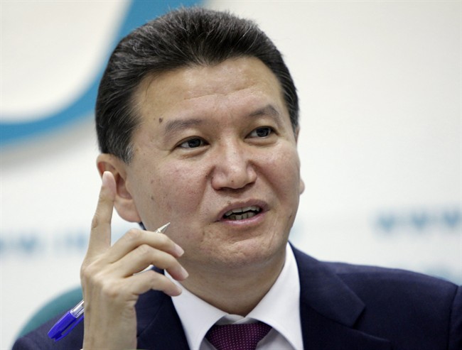 Russian who heads world chess wants powers suspended in US after he was hit with US sanctions | iNFOnews.ca CP35588818