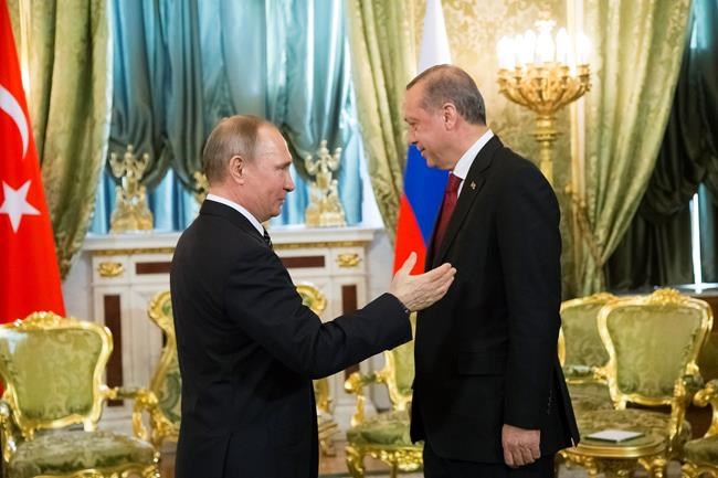 Putin hails Russia-Turkey ties as he hosts Syria talks | iNFOnews.ca