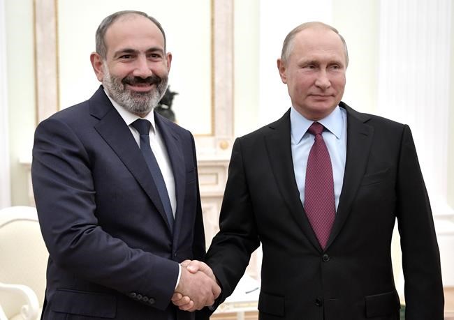 Armenian premier steps down, manoeuvring for early election | iNFOnews.ca
