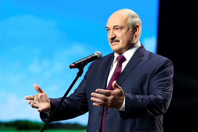 Belarus president closes some borders, puts army on alert | iNFOnews.ca